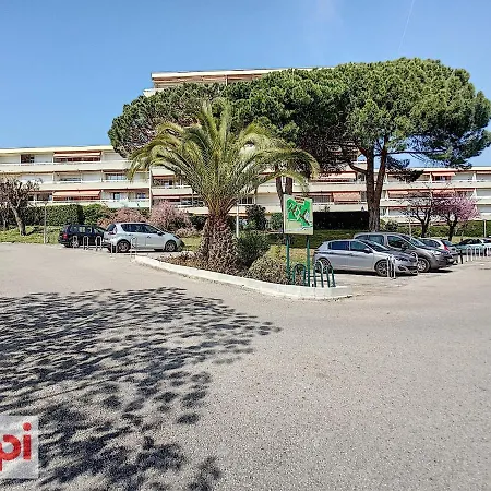 2 Pieces Vue Mer * Antibes